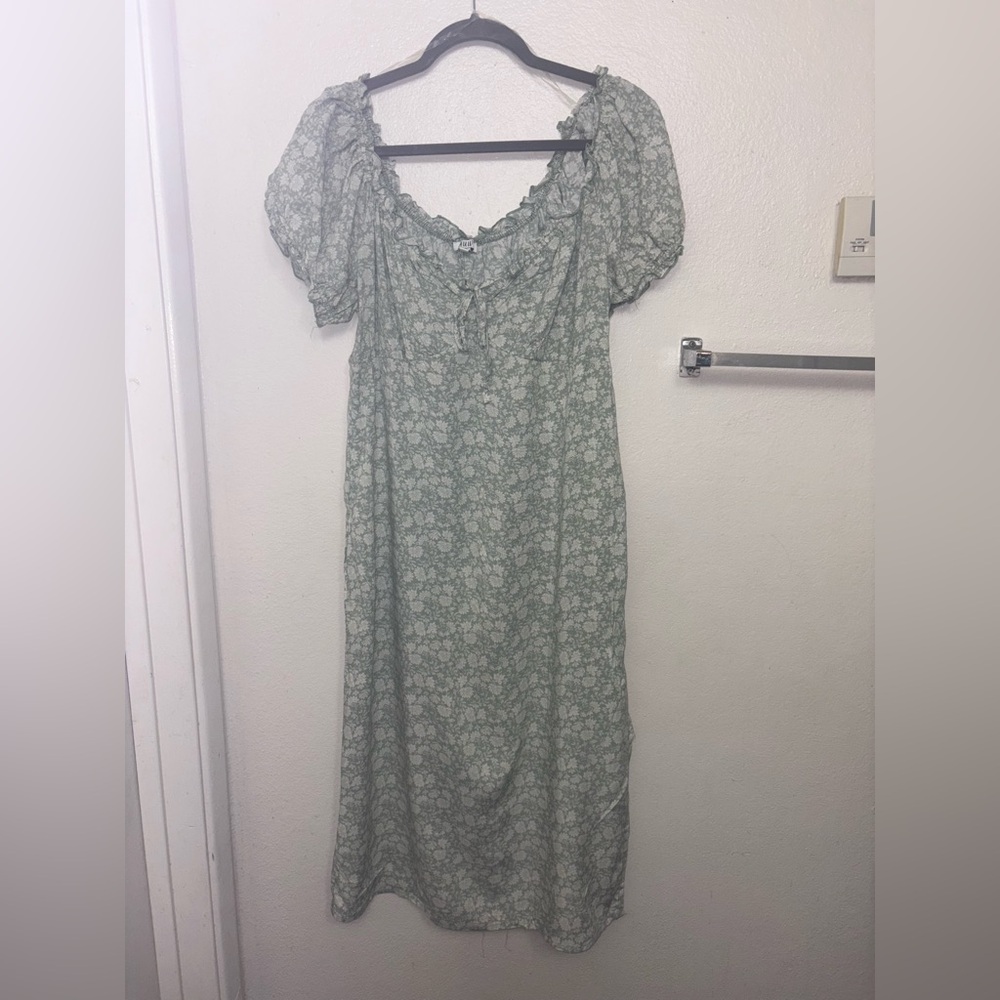 ‼️LAST CHANCE‼️ Floral Green Dress